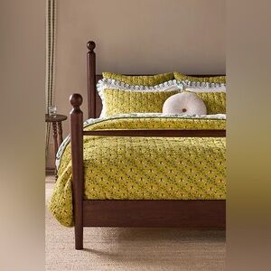 Anthropologie Bee Lila Cotton Quilt • SOLD OUT • Full Size 90 x 86 NEVER USED